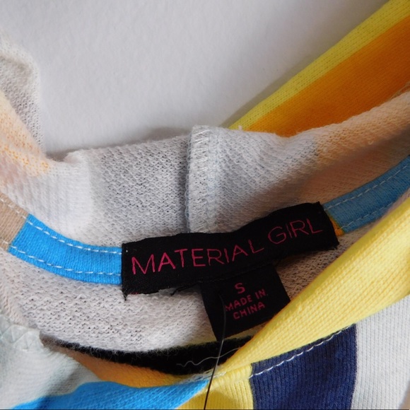 Crop Top Hoodie! - Picture 4 of 5